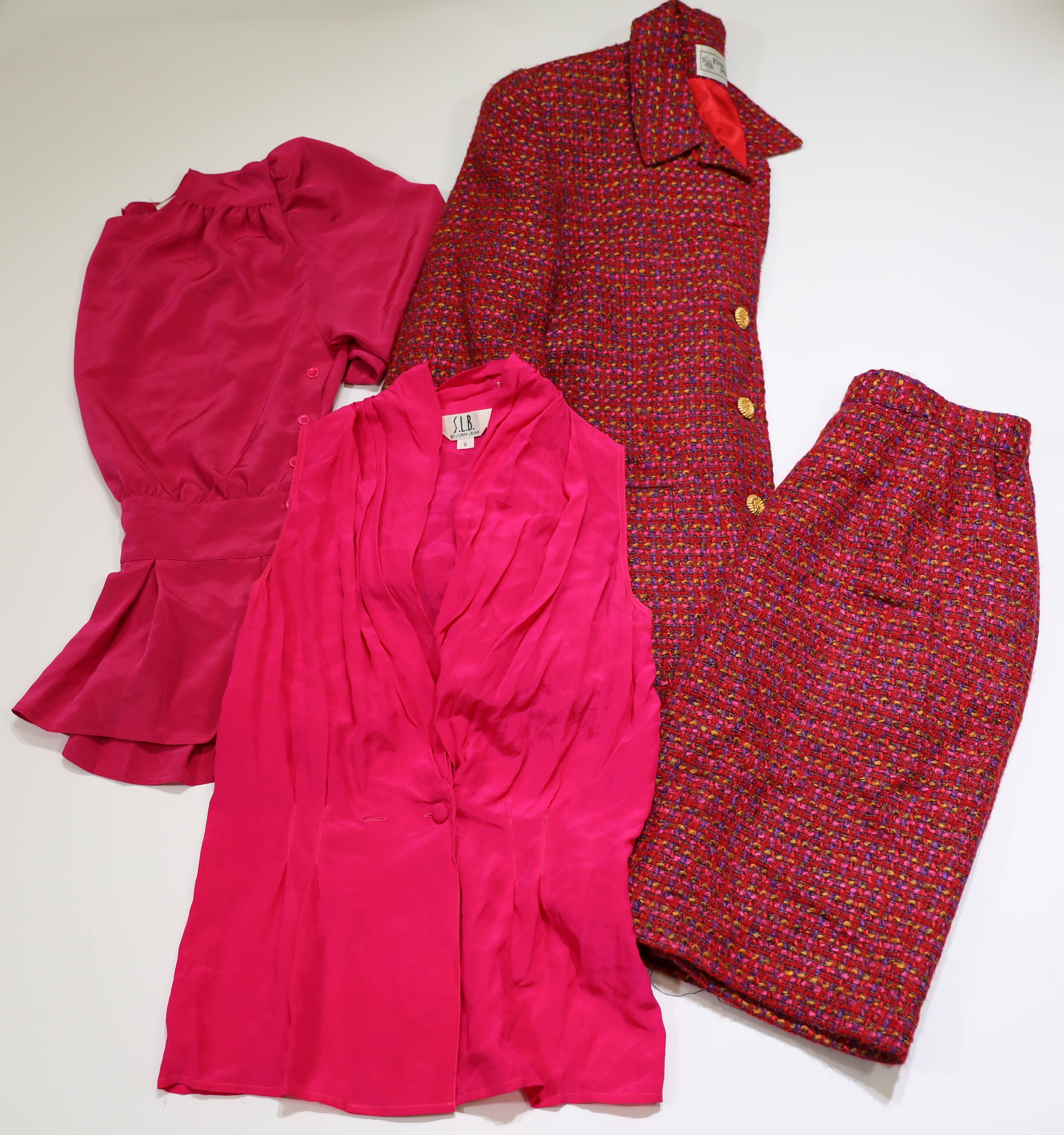 Vintage Archive Women's (30 Pounds)