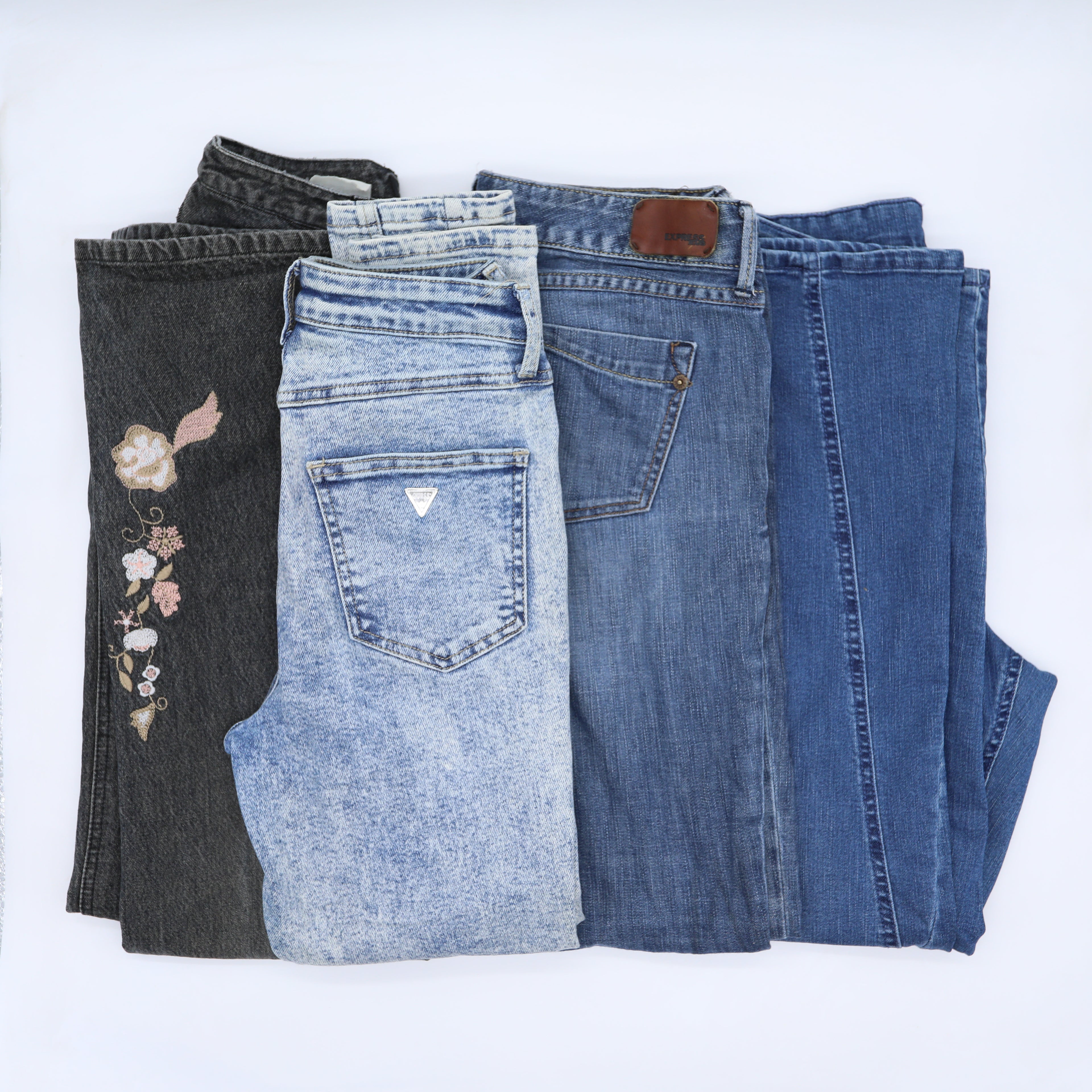 Vintage Y2K Womens 30-Pound Box